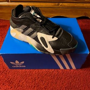 *BRAND NEW* Adidas Streetball 'Hi Res Aqua'